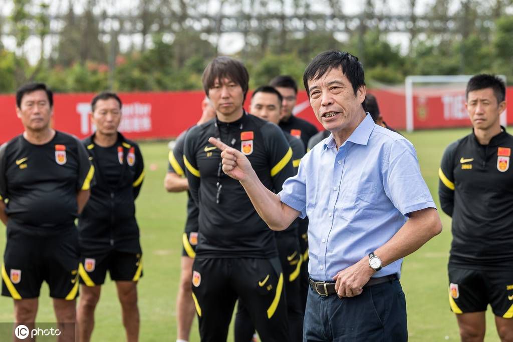 关于本场比赛——我们开局很好，今天我们本可以取得更多进球，但最终这是一场很棒的胜利。